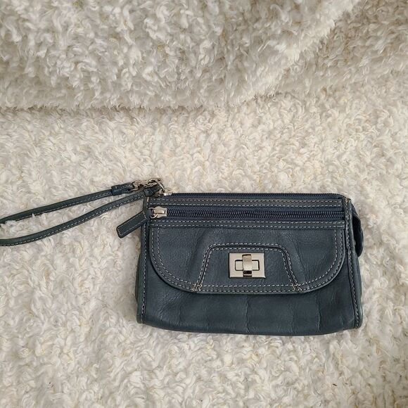 ‎Levenger Large Clutch Wallet Wristlet - Picture 1 of 11